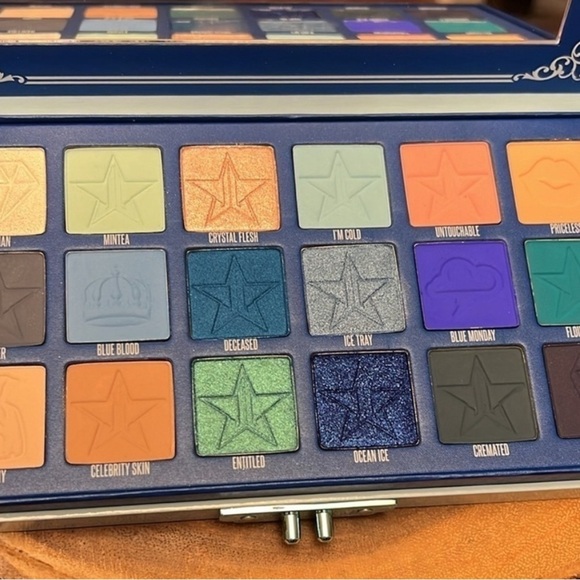 Jeffree Star Blue Blood Eyeshadow Palette NIB - Picture 5 of 6
